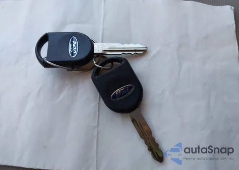 2009 Ford Escape Xlt z USA, uszkodzony, nr VIN 1FMCU93GX9KB62083